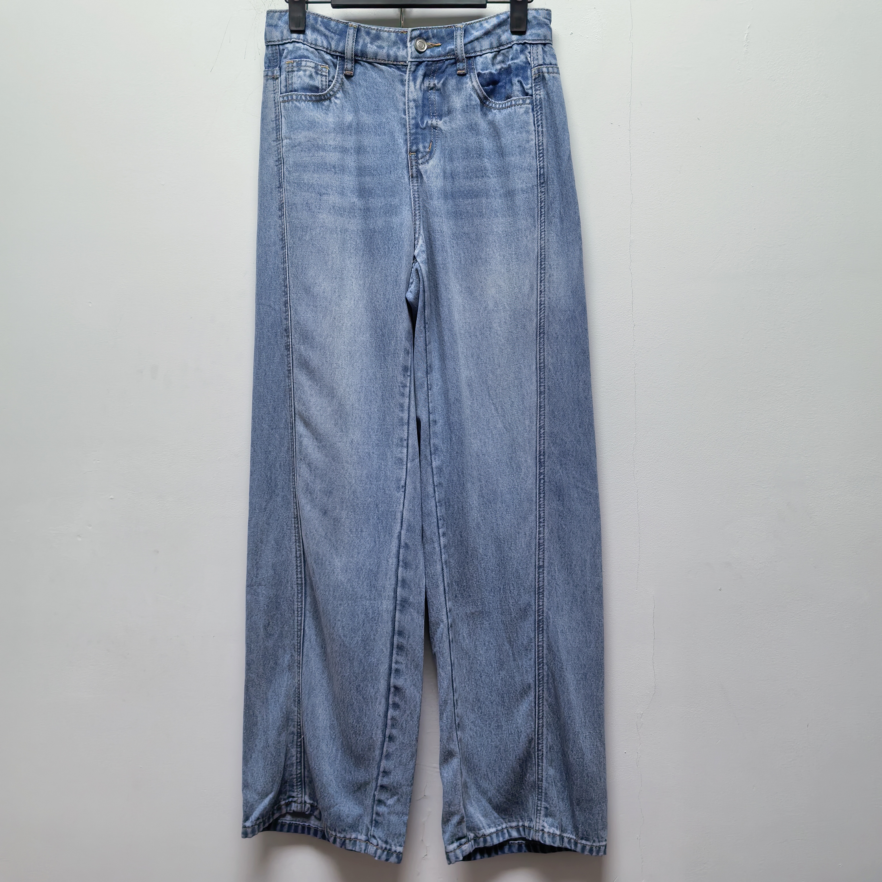 2025春季新款去标时尚百搭高腰显瘦直筒牛仔裤女宽松阔腿裤P109