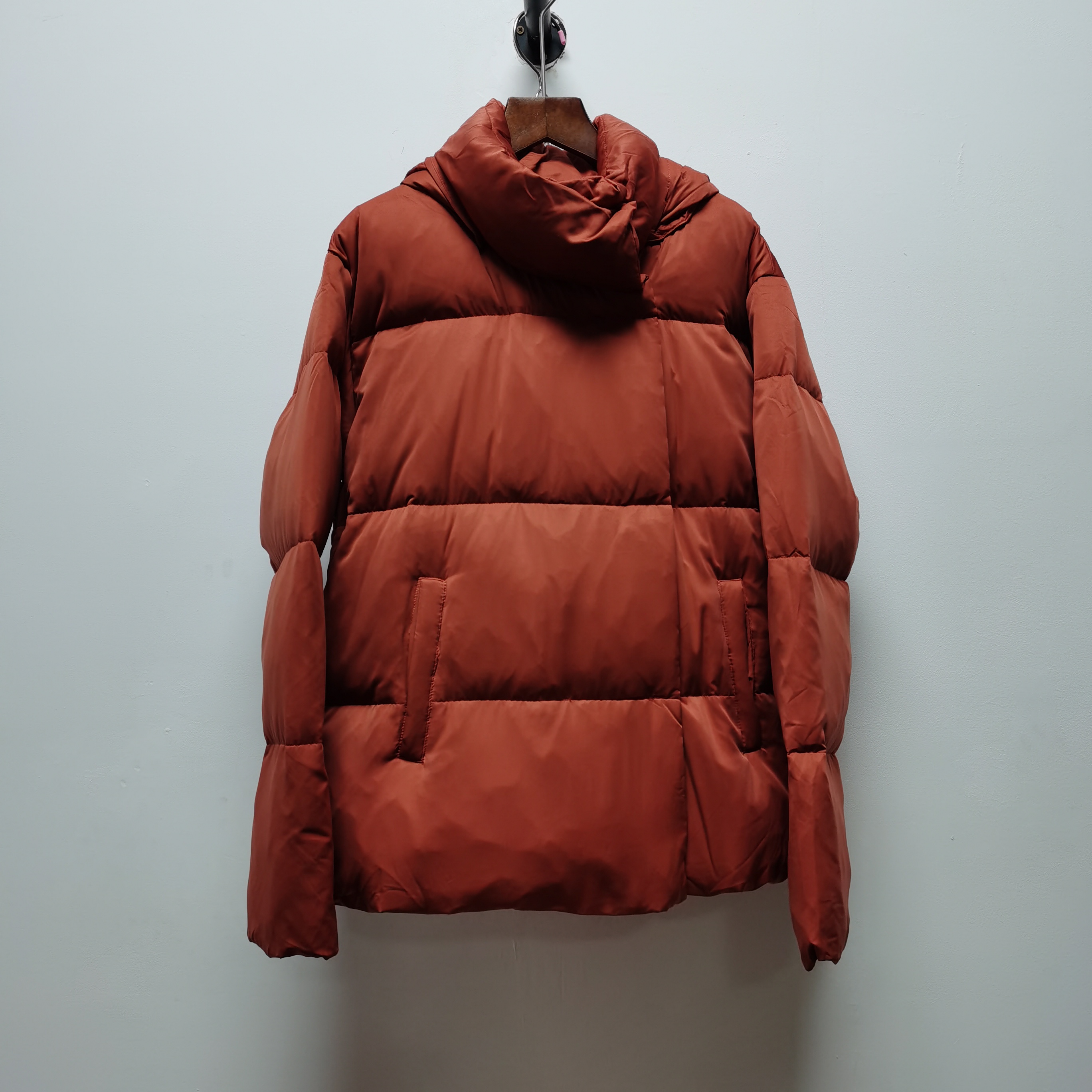 麦换标2024秋冬经典短款面包白鹅绒羽绒服可拆卸帽休闲鹅绒服0099