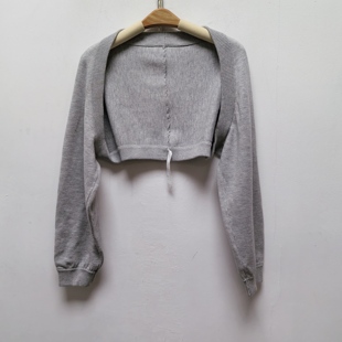 2026去标春装新款时尚百搭显瘦无扣开衫女款短款外套O433