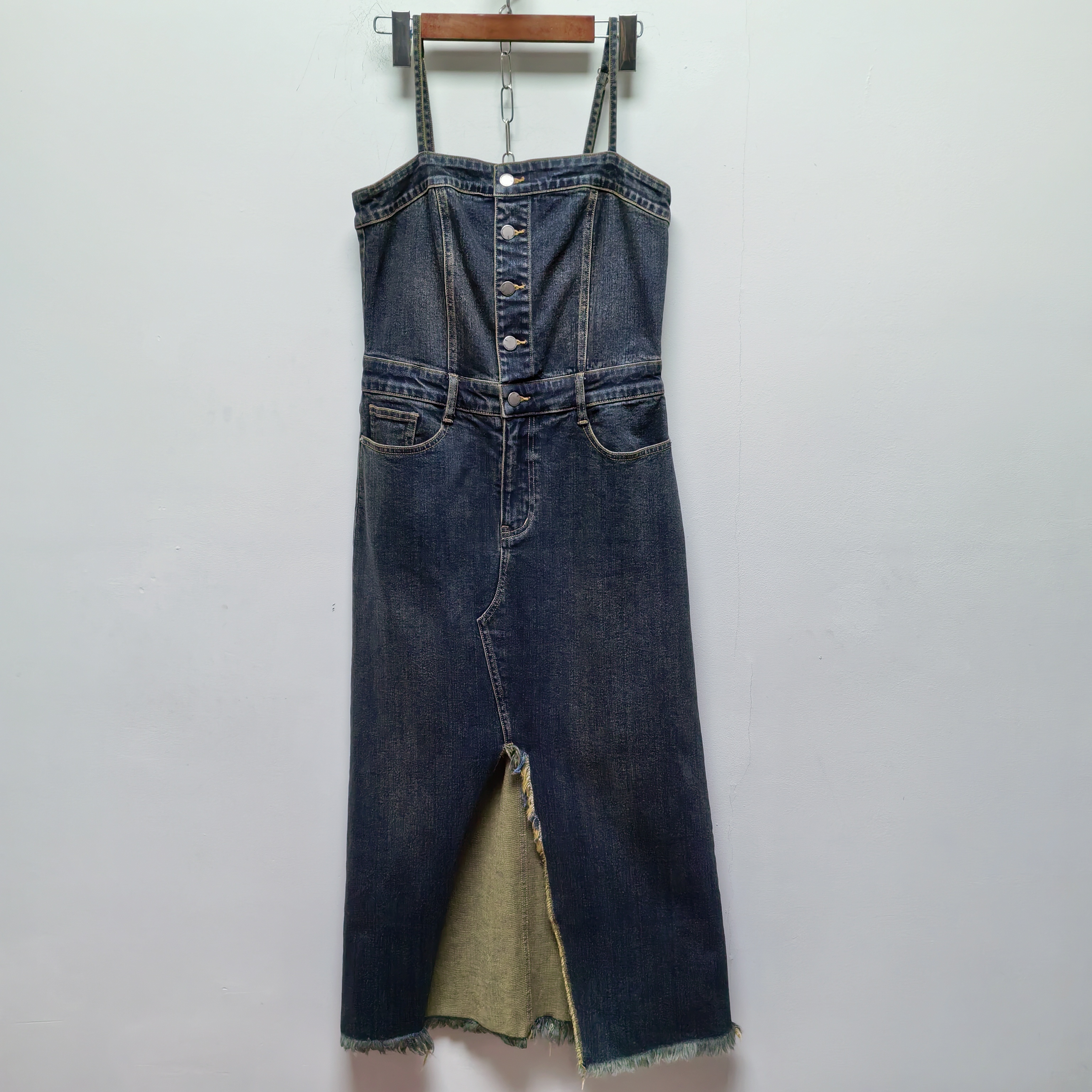 2025夏季新款去标女复古吊带牛仔连衣裙P089