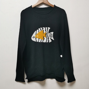 设计师样板去标2025春秋时尚 百搭可爱小鱼图案圆领针织女上衣H101