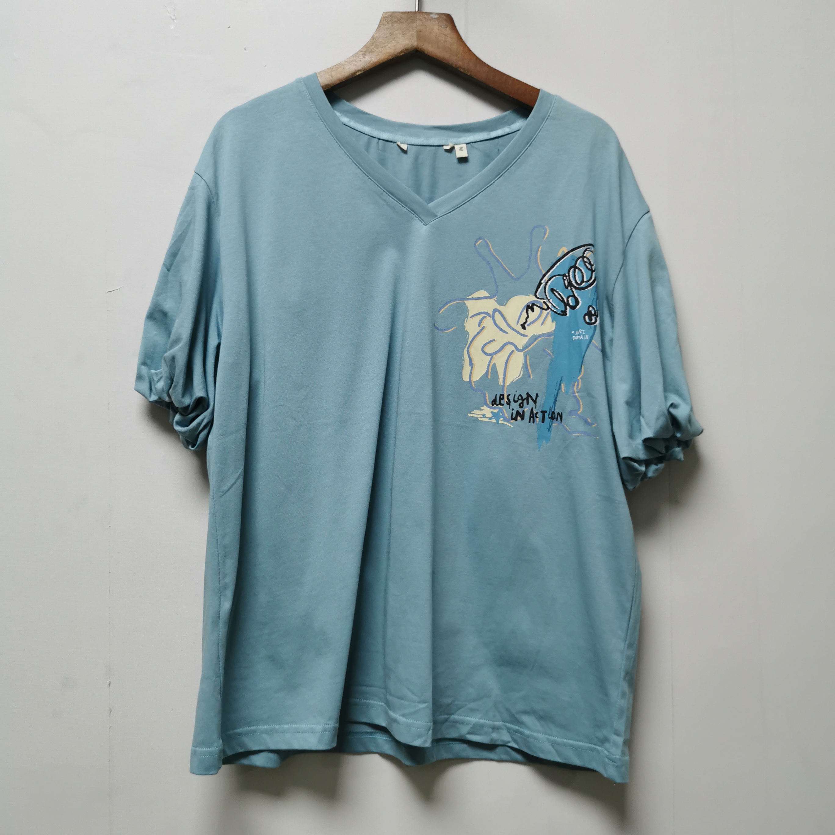 【艺】系列去标撤柜女装夏季休闲时尚百搭气质V领宽松短袖T恤T025