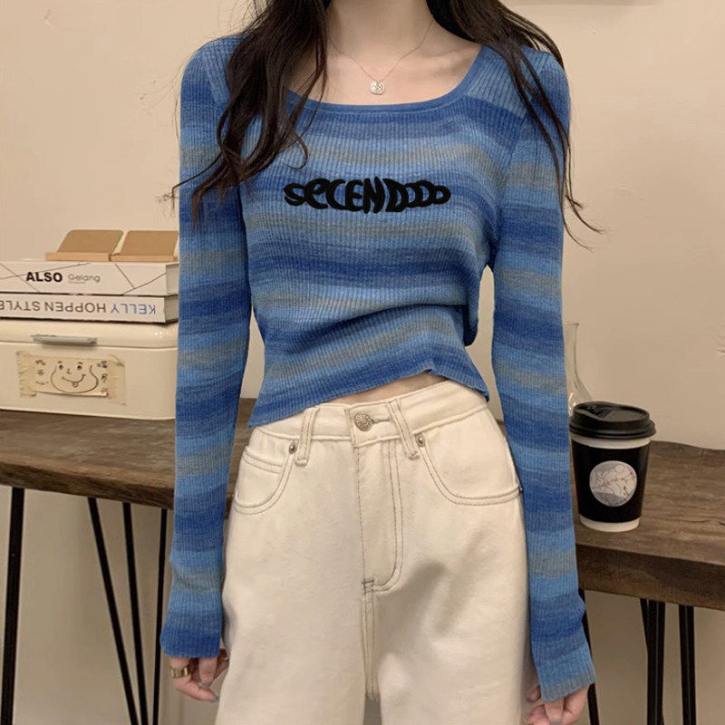 刺绣条纹方领针织衫女秋冬内搭薄款毛衣打底衫设计感短款长袖上衣