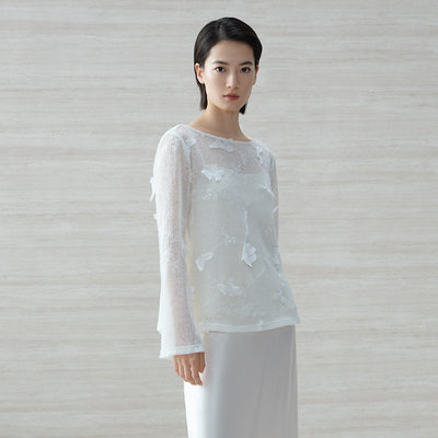 Dekashell/迪卡轩2026春季新款白色蕾丝立体长袖针织衫圆领薄罩衫