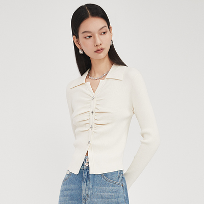 迪卡轩鸡心领针织衫薄款上衣女