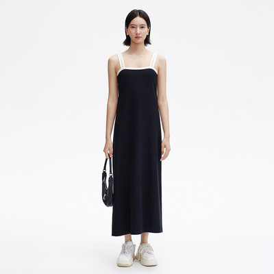 Dekashell/迪卡轩2025秋季新款黑白撞色设计长款吊带连衣裙女裙