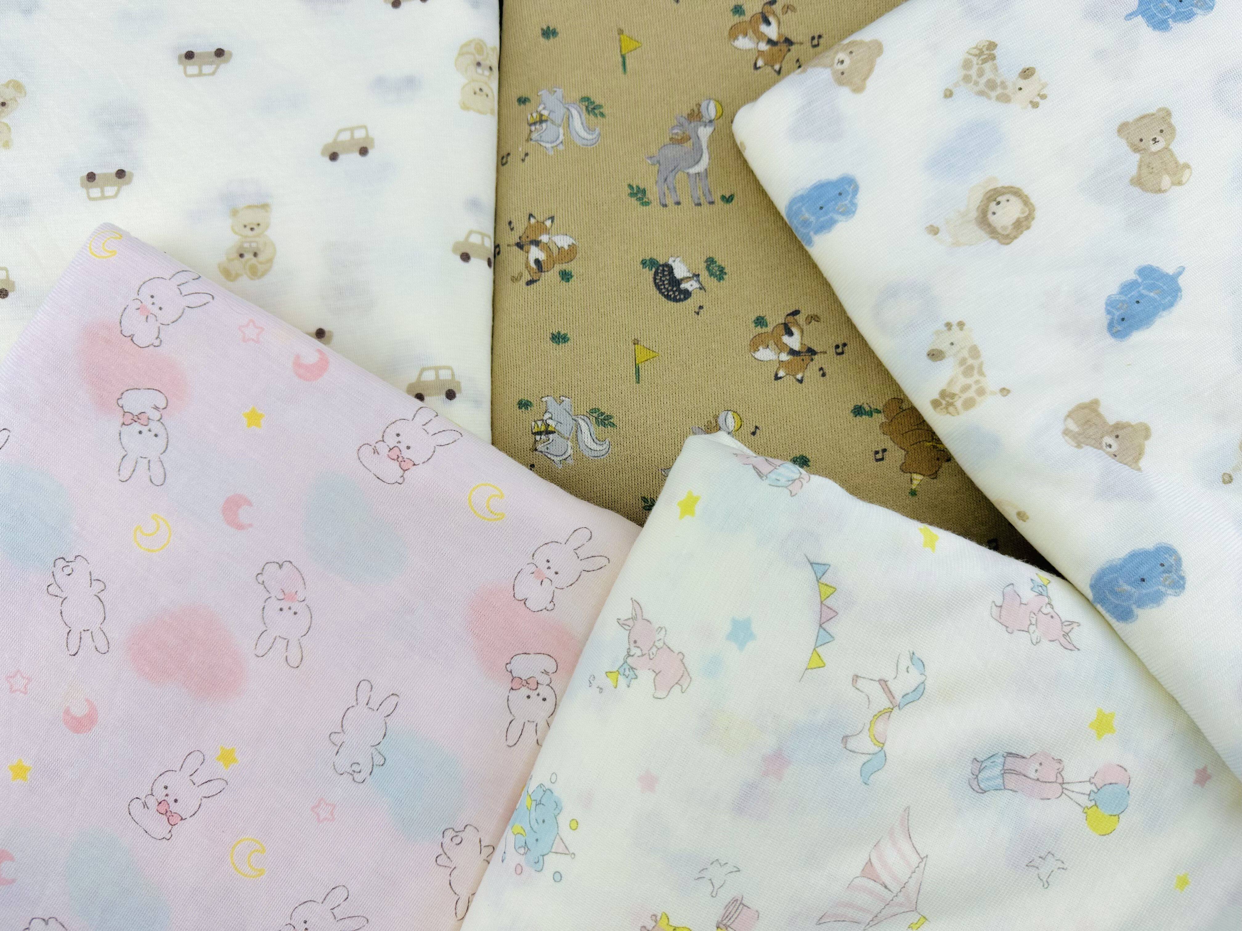 团团家～出口婴幼儿品牌 婴童全棉针织平纹布料 夏天清爽小木马