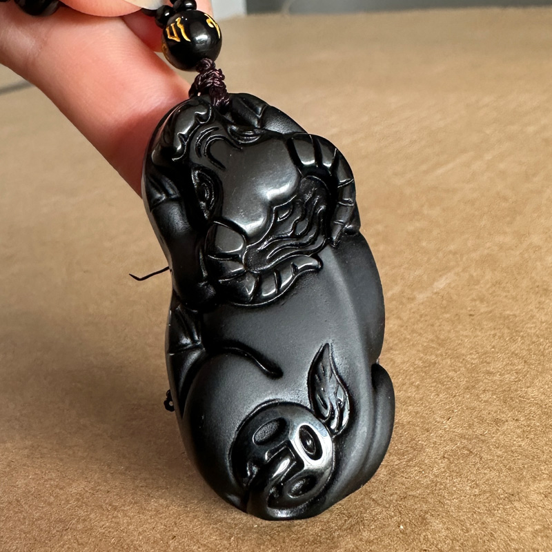 正宗黑曜石大水牛吊坠男女缺水补水老黄牛挂件坠子气势辉鸿牛礼物