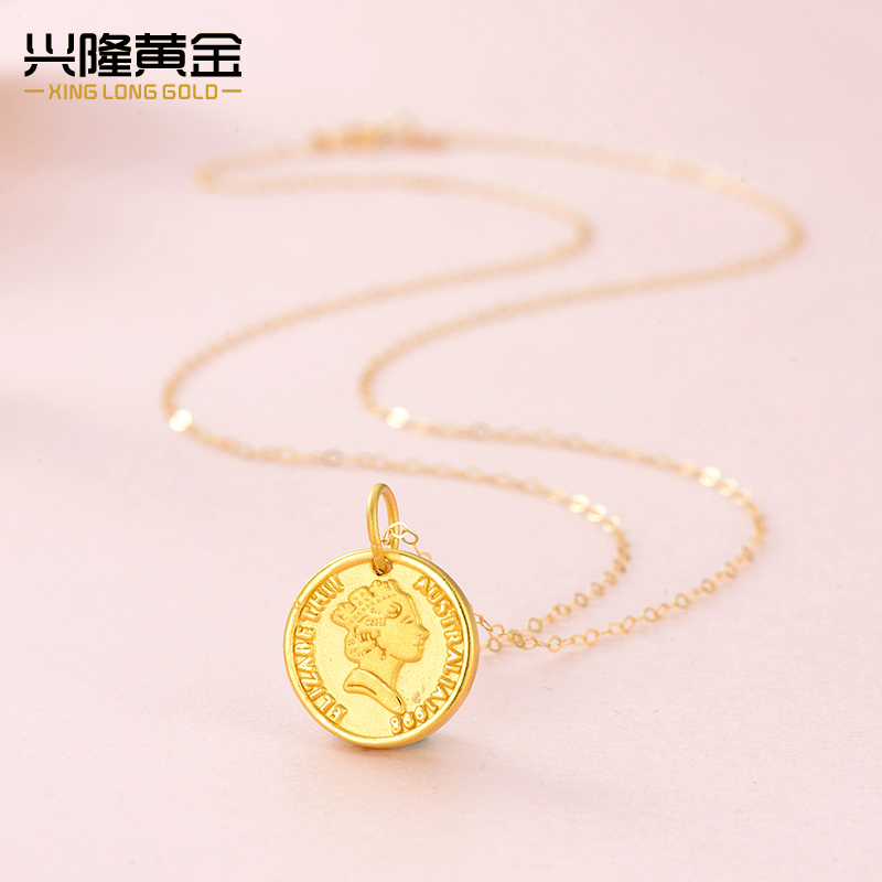 兴隆黄金女王牌吊坠3d硬金足金999时尚复古ins风女生女生吊坠项链