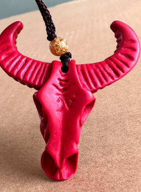 正红朱砂牛头挂件 男女民族风饰品属相大水牛角部落吊坠牛气冲天