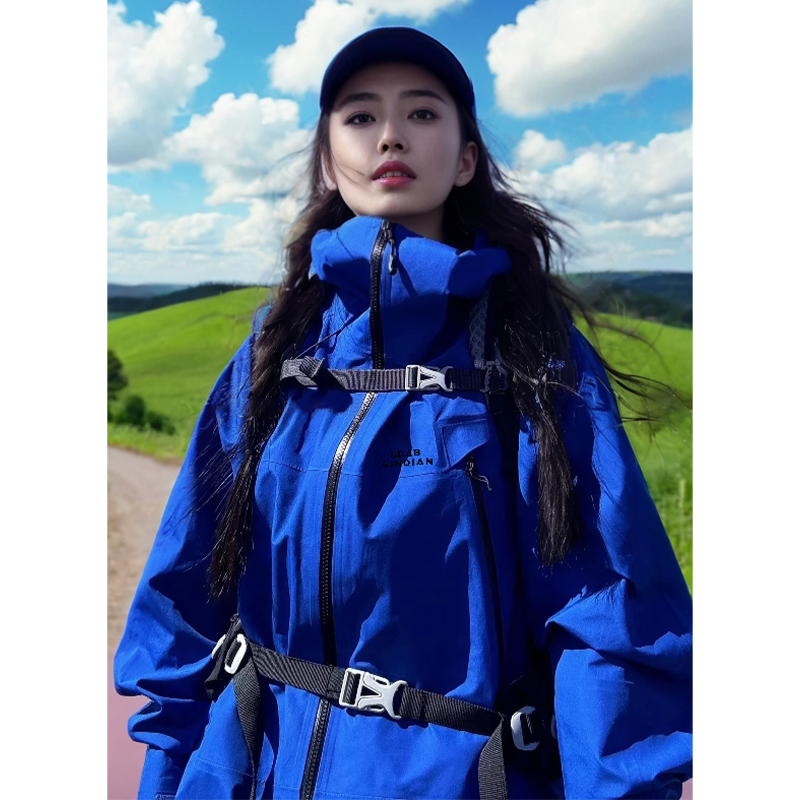 LDAB克莱因蓝色冲锋衣外套女2025新款美式户外三合一小个子登山服