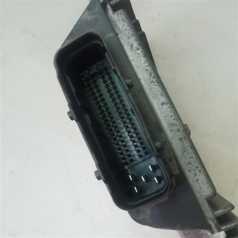 众泰SR7大迈X5发动机电脑板ECU控制器模块 F01R00DBW2 F01R00DES8