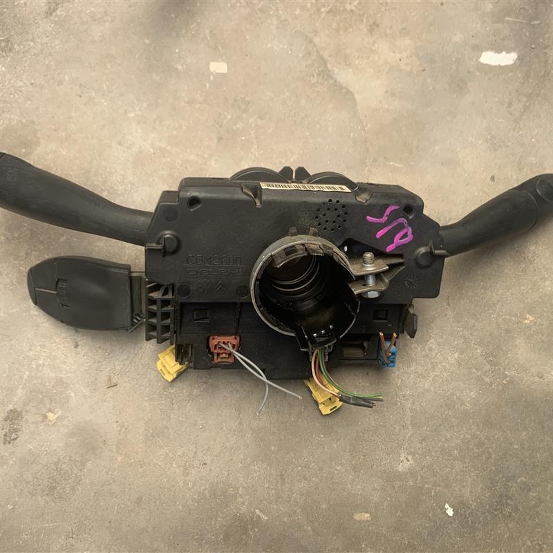 适配标致206 207雪铁龙C2毕加索凯旋世嘉组合开关大灯雨刷开关