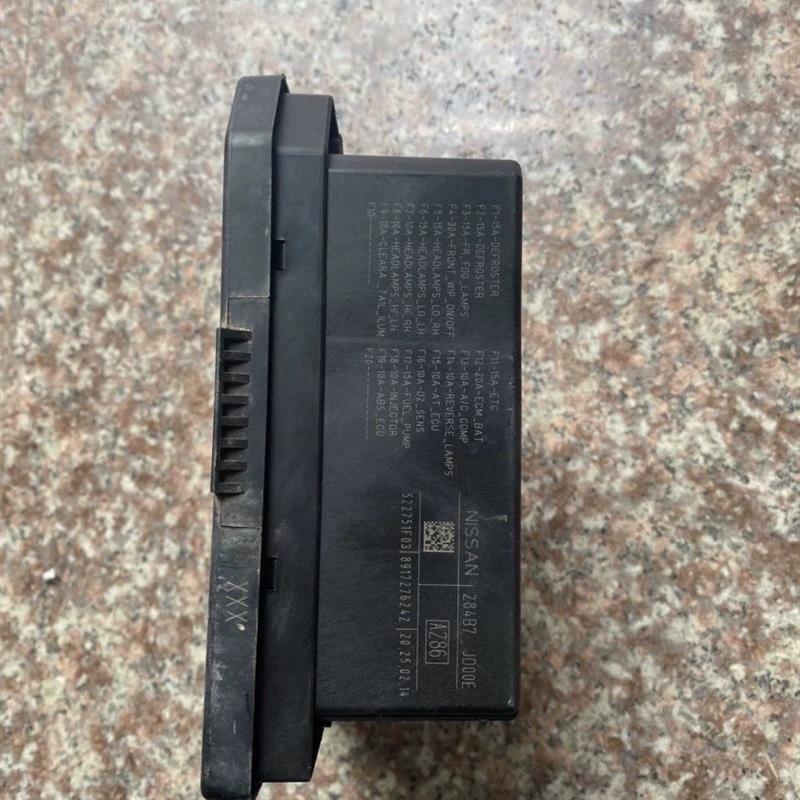 适用于逍客机舱保险丝盒继电器控制单元ECU电脑板284B7 2DX0A