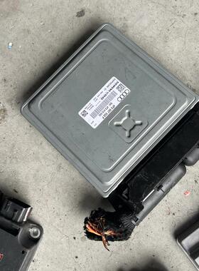 奥迪Q5A5 A4L A6L A7A8L 发动机电脑板 8R2907115B C 8T2907115 A