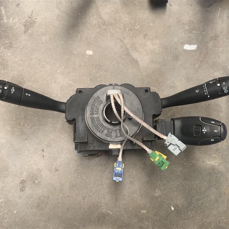 适配标致206 207雪铁龙C2毕加索凯旋世嘉组合开关大灯雨刷开关