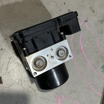 适用大众朗行朗逸速腾宝来昊锐桑塔纳志俊高尔夫6帕萨特ABS泵总成