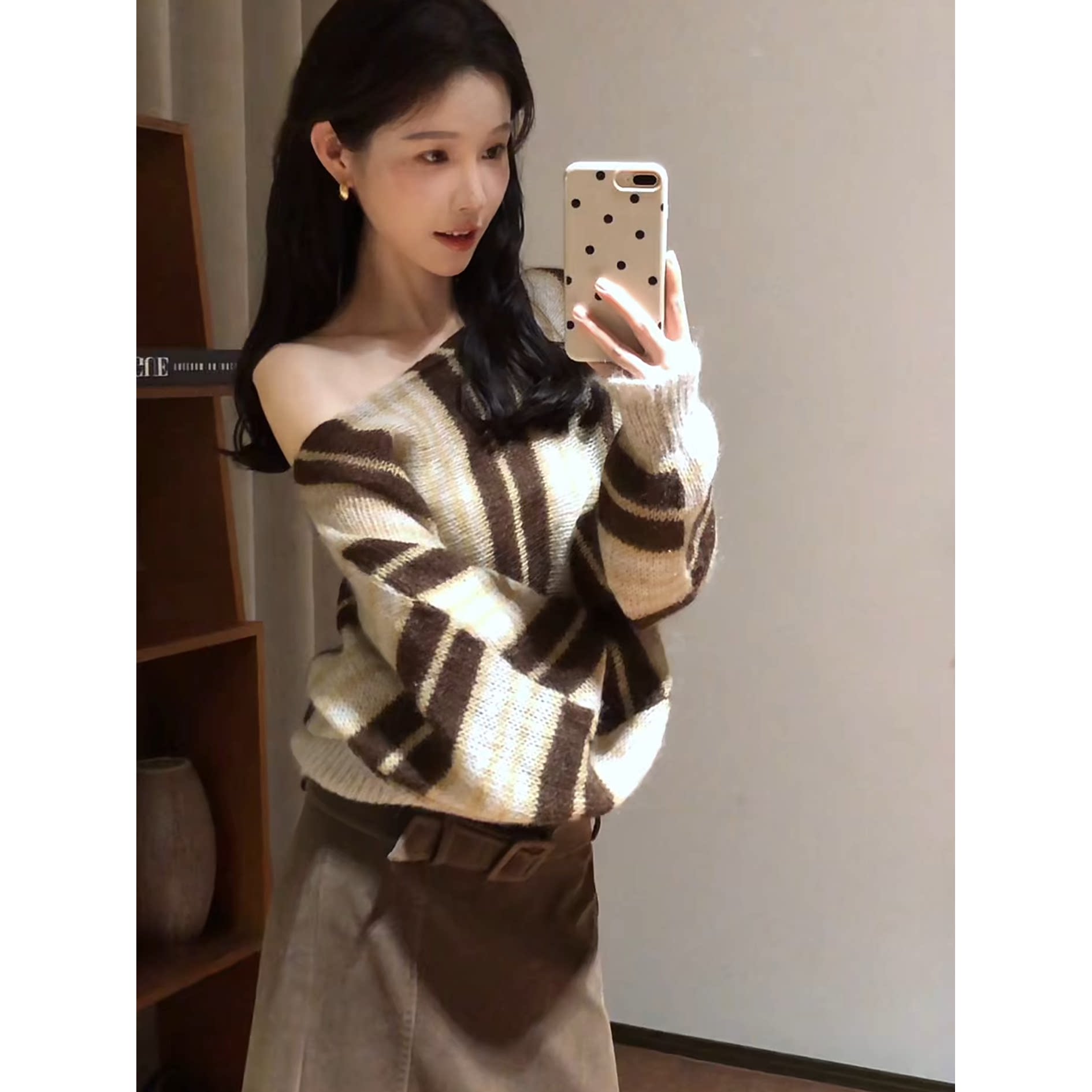韩系慵懒风斜肩露肩条纹针织毛衣女秋季新款高腰包臀半身裙套装