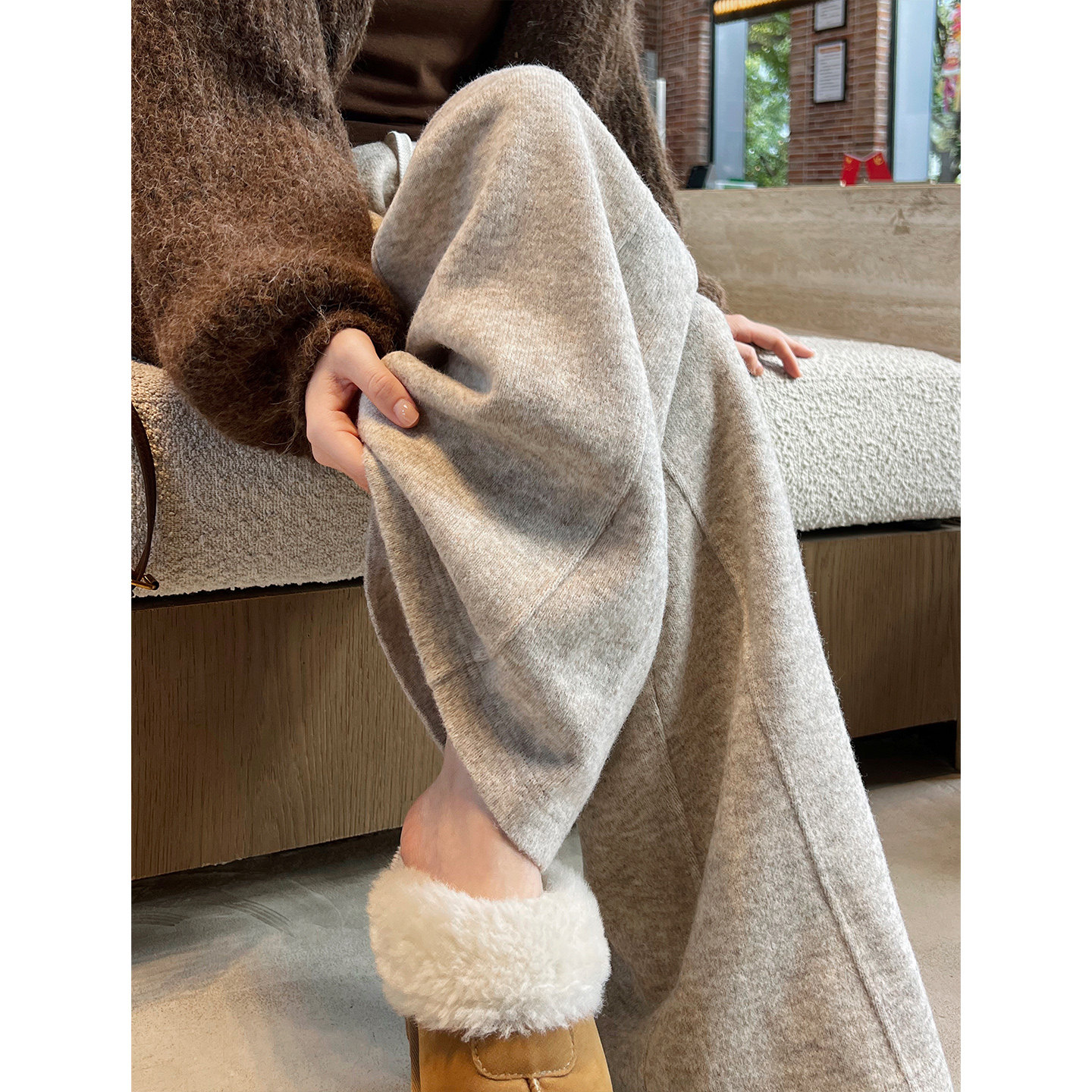 针织羊毛阔腿裤女秋冬新款加绒垂感燕麦色糯米裤卫裤休闲运动裤子,女装/女士精品,休闲裤,淘宝优惠券,粉丝福利购,淘宝优惠卷