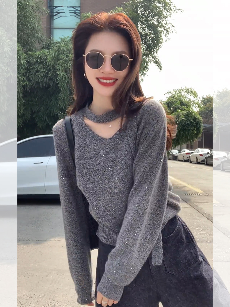 法式灰色挂脖v领软糯长袖针织衫女秋冬慵懒风宽松奶呼呼加厚上衣