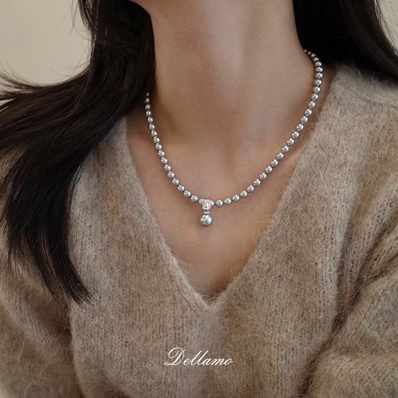 dellamo【真多麻】灰色珍珠项链女轻奢高级感配饰新年毛衣链新款
