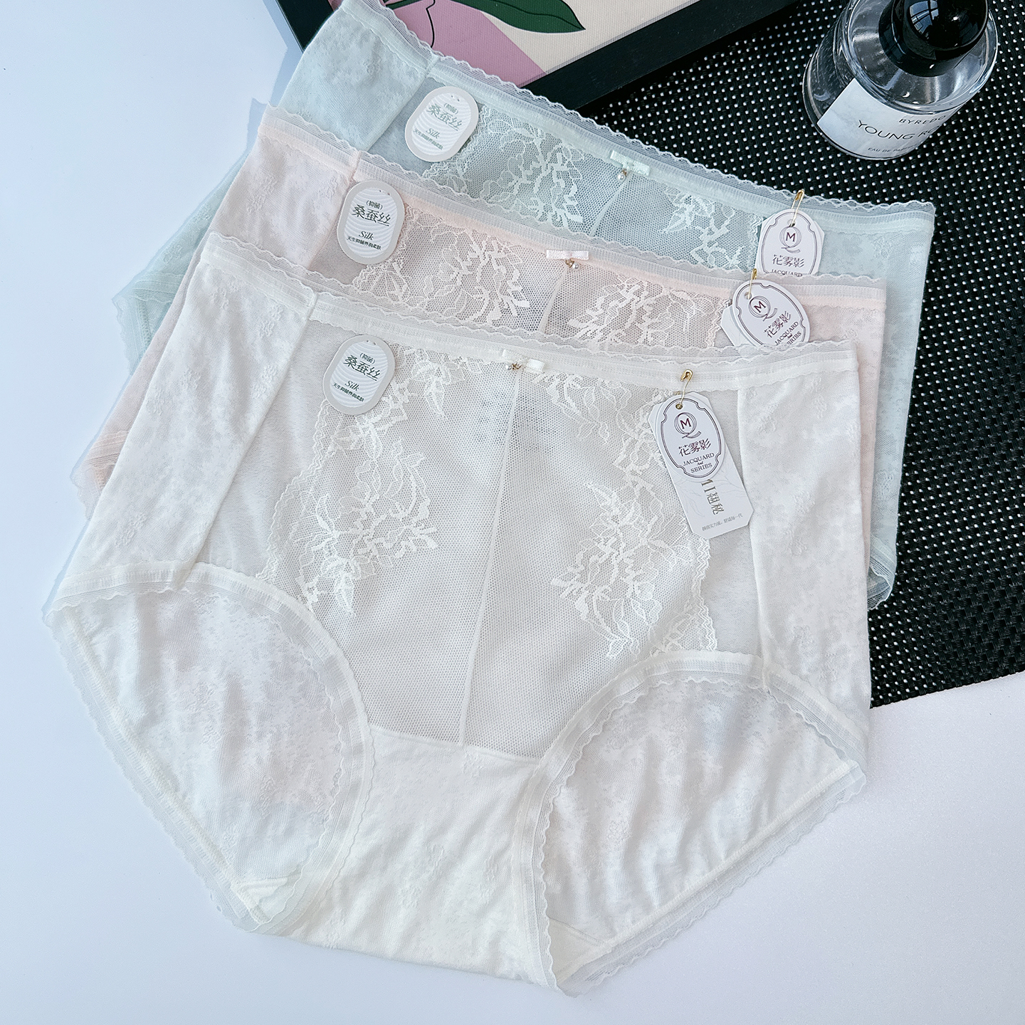 翘秘夏款轻薄网纱女士内裤中腰