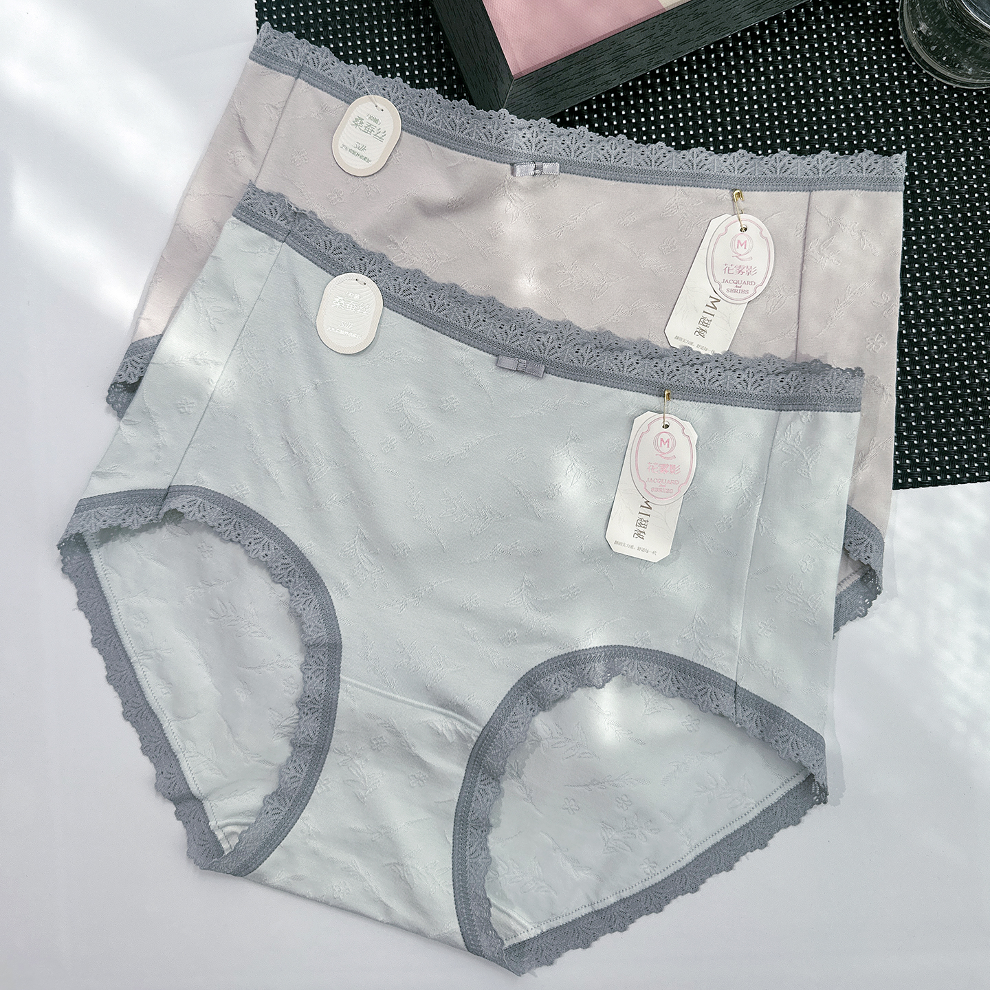 翘秘中大版包臀女士内裤桑蚕丝裆