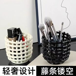 新款笔筒ins风高颜值浴室牙刷牙膏收纳杯家庭简约塑料创意收纳筒