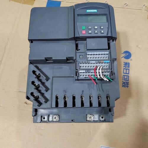 变频器5.5KW 6SE6440-2UD25-5CA1
