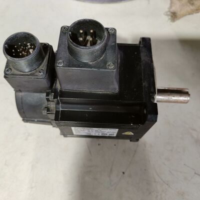 MSME102GCGM  伺服电机 功能包好  成色可观