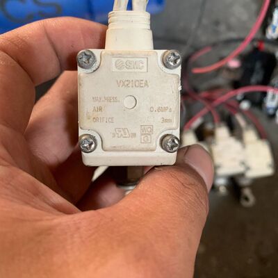 日本电磁阀VX210EA DC24V 4.5W 拆
