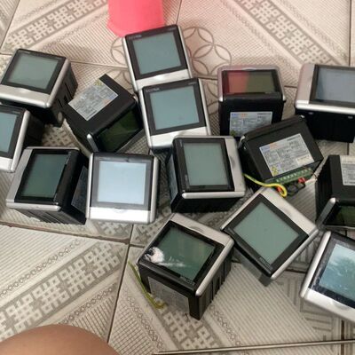三相电力仪表 EM600LCD 成色如图片 无别的配件.只有