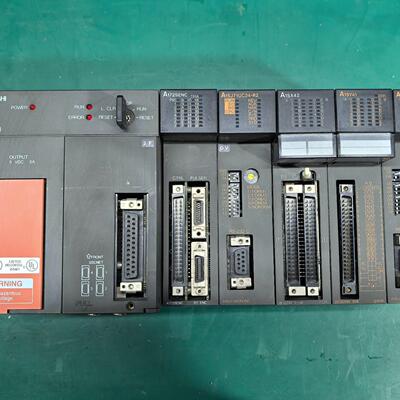 PLC  A173UHCPU  A172SENC  A1