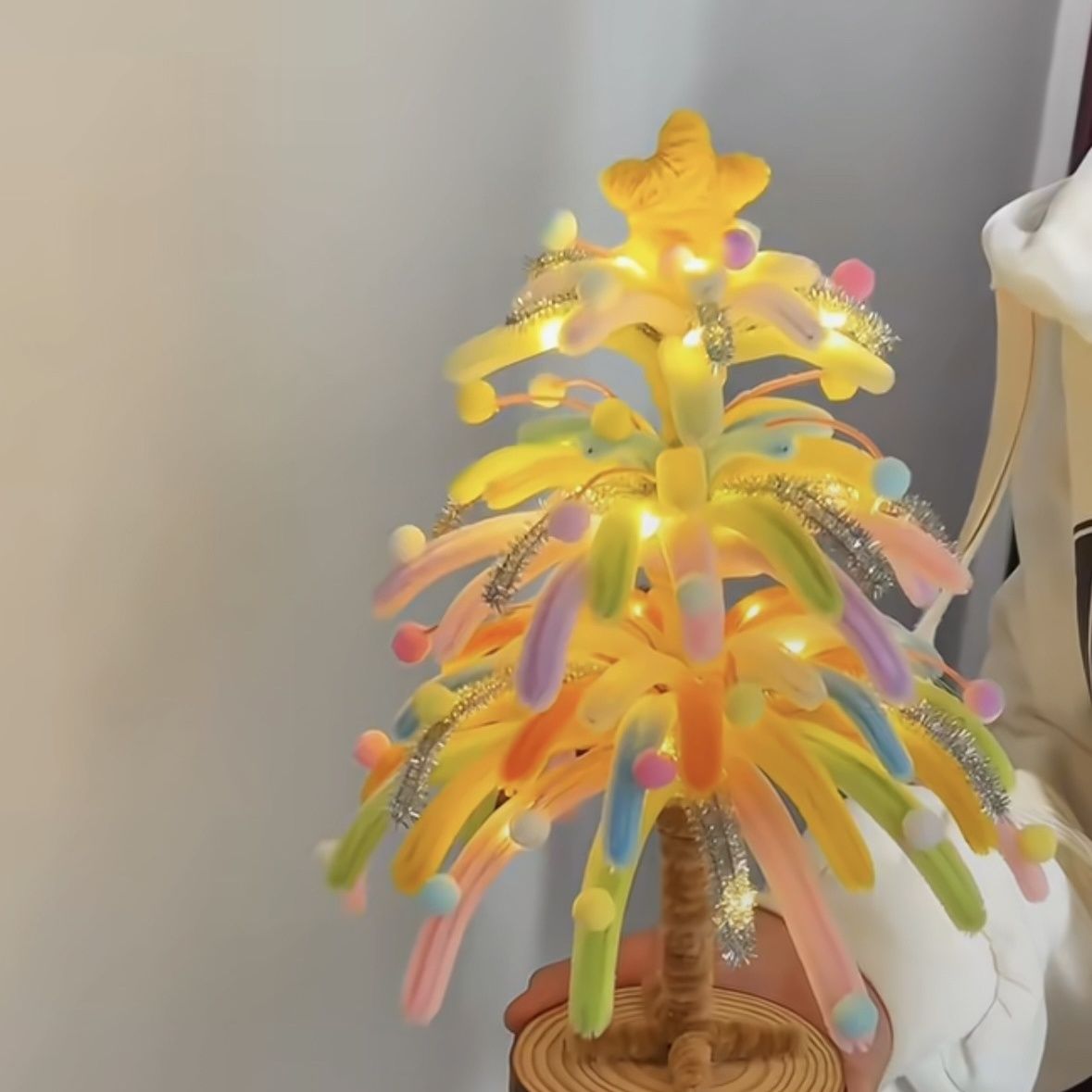 发光手工diy圣诞树扭扭烟花小夜灯材料包新年氛围发光情侣礼物女