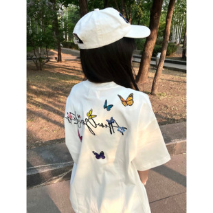 上衣 美式 环绕蝴蝶刺绣短袖 t恤女夏季 宽松设计感小众正肩纯棉半袖