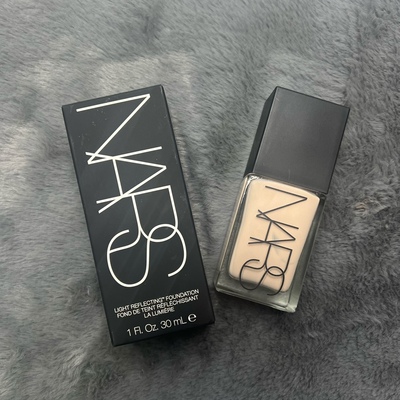 Nars娜斯超方瓶粉底液试色L21.5