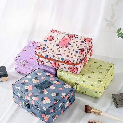 Cartoon Printed Large Capacity Makeup Bag, Multi Grid Layere