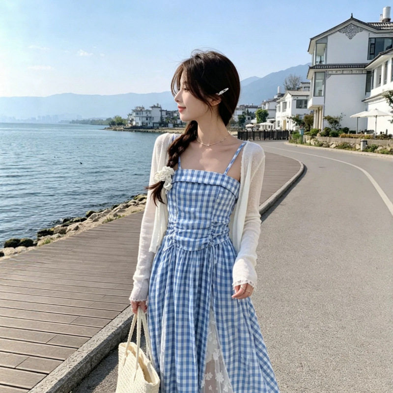 蕾丝拼接格子吊带连衣裙