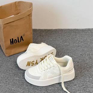 韩版学生厚底增高面包鞋女超火百搭运动休闲小白鞋2025新款板鞋潮