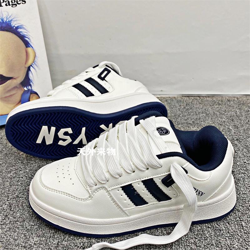 国潮原创白深蓝拼色面包鞋男