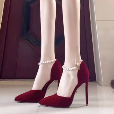 细跟珍珠尖头高跟鞋2023新款婚鞋