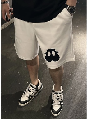 小精灵刺绣-夏季男士五分休闲短裤时尚精灵刺绣百搭宽松短裤