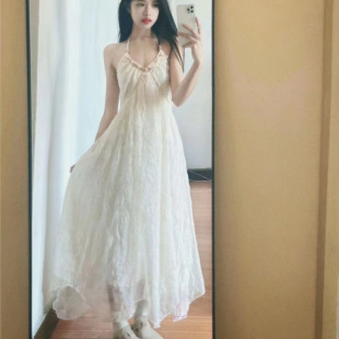 露背裙子高级感杏白色长 挂脖设计感雪纺连衣裙女海边度假法式