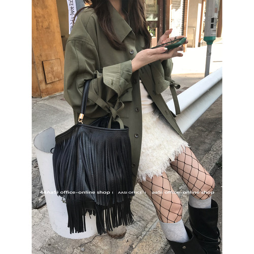 44AaSi 白絮絮 白色小香编织流苏设计感韩系秋冬粗织半裙