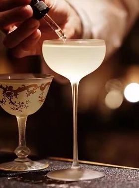 无铅水晶玛格丽塔玻璃杯红色马提尼玻璃杯