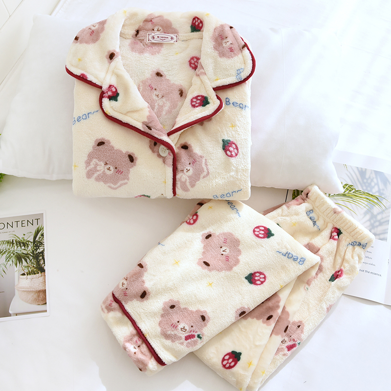 秋冬法兰绒卡通草莓熊印花翻领日系甜美珊瑚绒睡衣家居服套装女