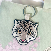 雪豹荒漠猫猞猁刺绣钥匙扣包包挂件创意礼物汽车钥匙链