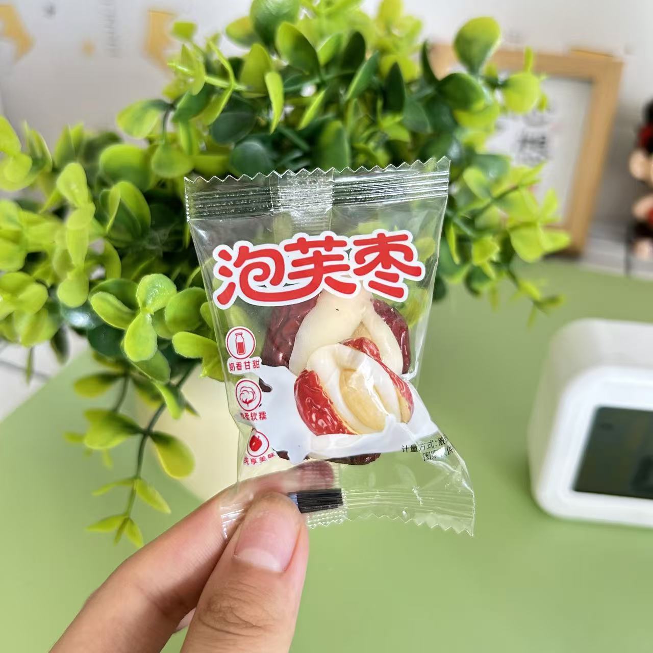 新疆独立装腰果奶芙枣