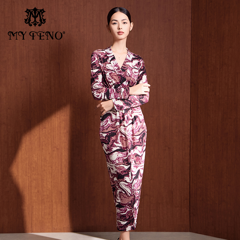 马天奴红色印花V领连衣裙