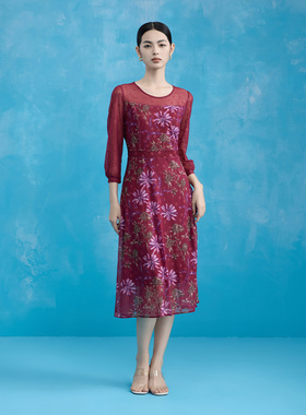 马天春夏新款女装红色印花网纱连衣裙子圆领收腰法式气质时尚流行
